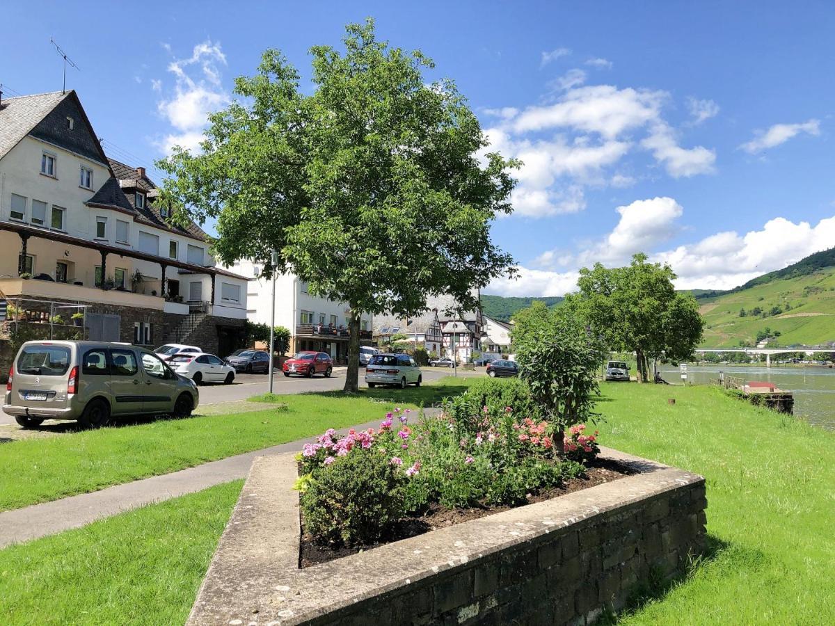 Maximilianhaus Apartment Zell an der Mosel Luaran gambar