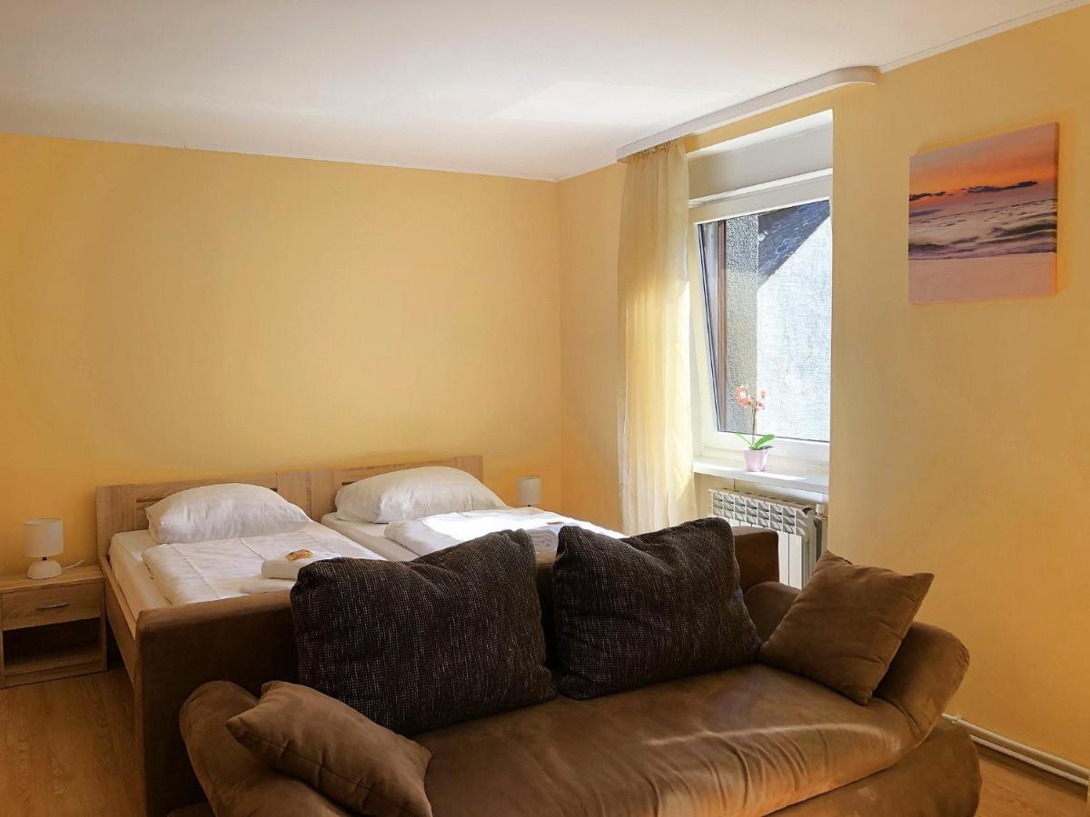 Maximilianhaus Apartment Zell an der Mosel Luaran gambar